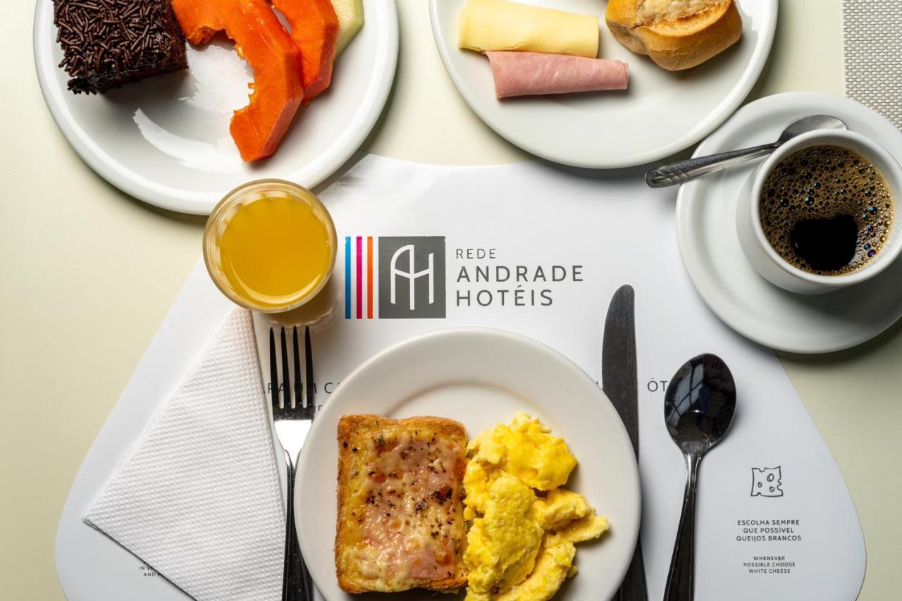 Rede Andrade Vernon 쿠리치바 외부 사진